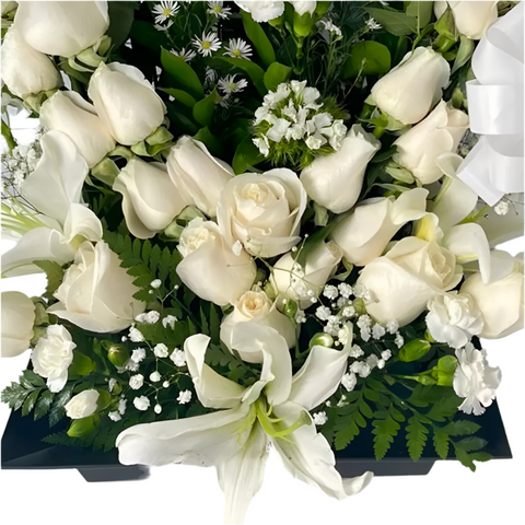 Amor Sincero Rosas Blancas Corazón - Flores 24 Horas Bogotá