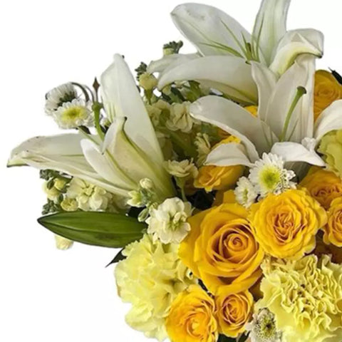 Flores Para Mamá, flores para regalar, sorpréndela con un gesto de elegancia y sofisticación que solo las flores pueden brindar, entrega de flores a domicilio en Bogotá, floristería Flores 24 Horas