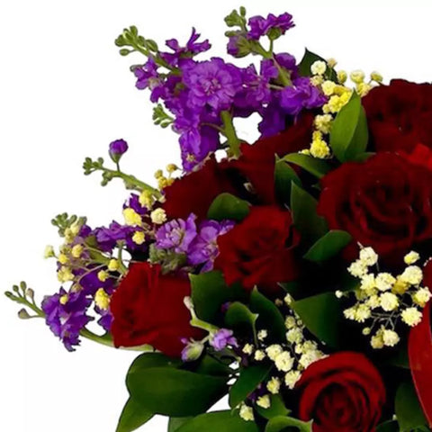 Rosas Para Mamá, nuestras rosas son el regalo perfecto para expresar tu amor y gratitud hacia tu madre, entrega de rosas y regalos para mamá a domicilio en Bogotá, Flores 24 Horas