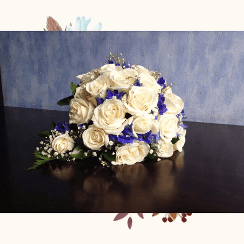 Bouquet Novios Azul, Rosas Blancas, Bouquet De Novia, Rosas, Flores De Acompañamiento, Ramo De Novia Para Celebración.