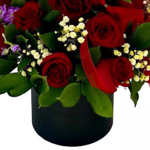 Rosas Para Mamá, nuestras rosas son el regalo perfecto para expresar tu amor y gratitud hacia tu madre, entrega de rosas y regalos para mamá a domicilio en Bogotá, Flores 24 Horas