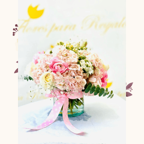 Rosas Y Hortensias En Vaso, Regalo De Cumpleaños, Flores Para Toda Ocasión, Regalo De Aniversario. Floristería Flores 24 Horas, Domicilio en Bogotá